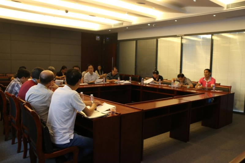 性奴
召开校友会会长会议